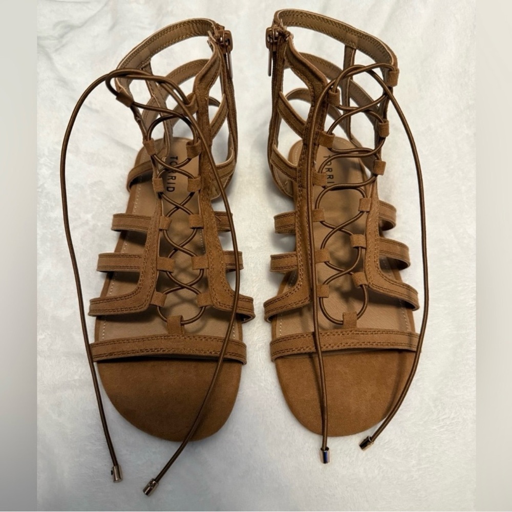 Elegant Brown Strappy Sandals